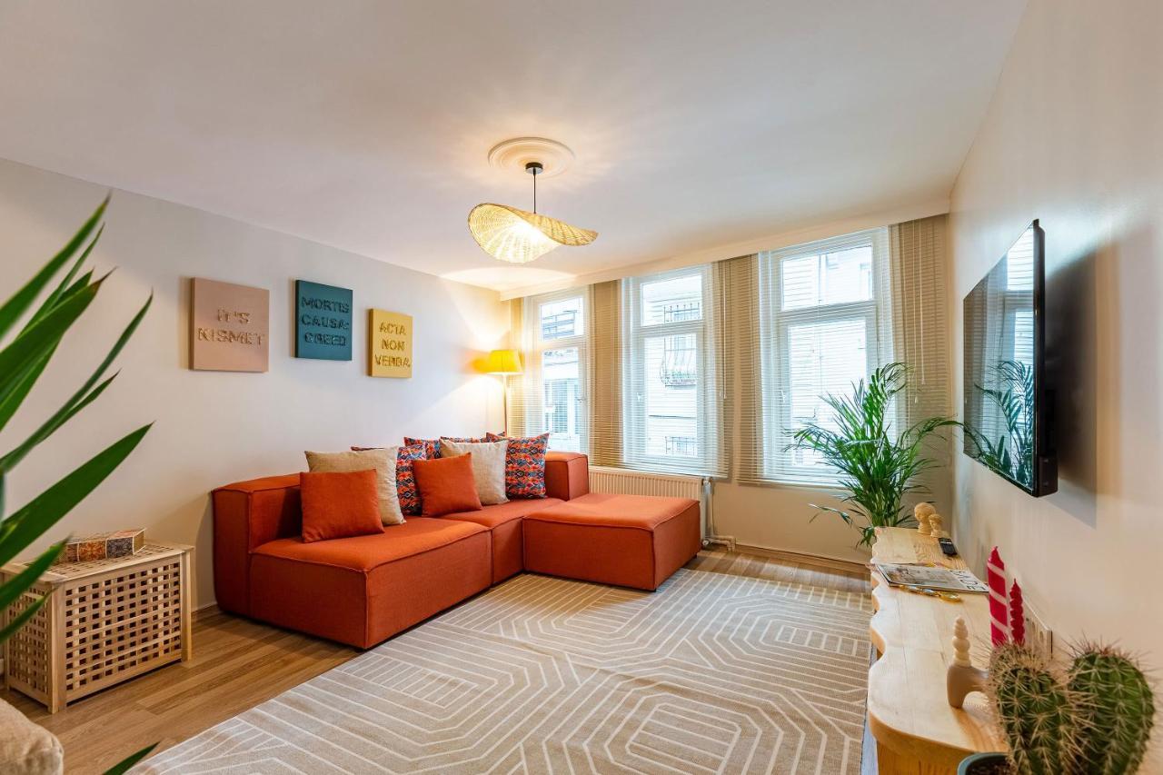 Missafir House With Refreshing Garden In Besiktas Istambul
